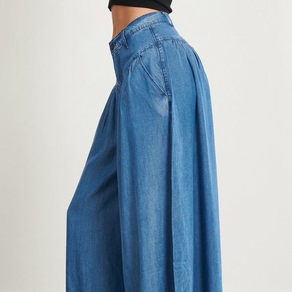 flare high waist, wide leg jeans🤩🤩 - Picture 5 of 13